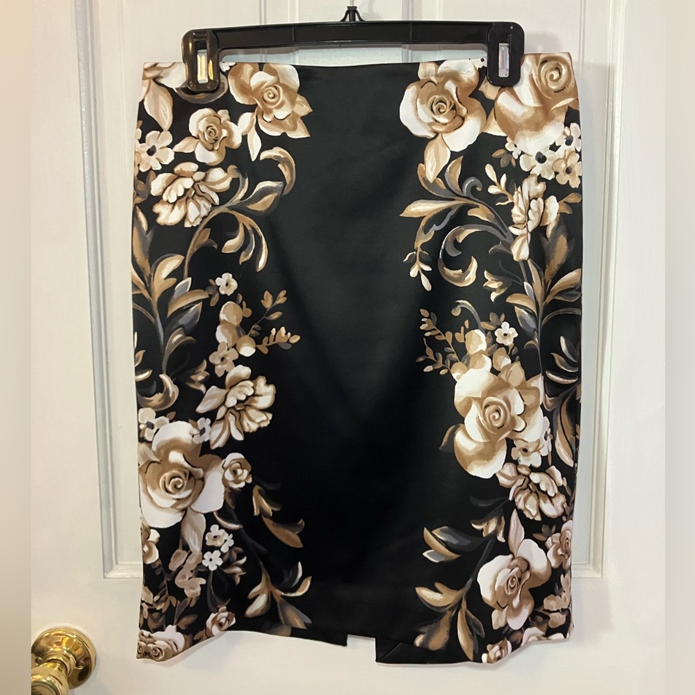 Black and Gold Floral Pencil Skirt - Size 6